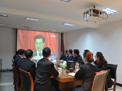 德冠物业大力宣传“十八大”